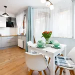 Apartament Szept Lasu - Z Prywatnym Parkingiem - Space Apart